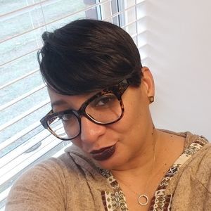 Meet your Posher, Debra